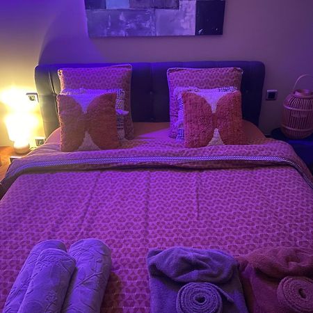 Le Cocoon Lodge Du Gapeau & Massage Solliès-Pont Εξωτερικό φωτογραφία
