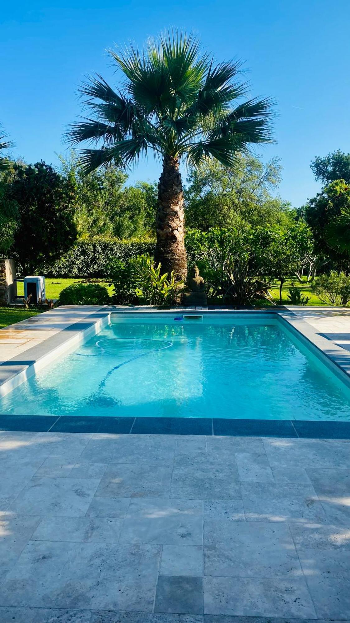 Le Cocoon Lodge Du Gapeau & Massage Solliès-Pont Εξωτερικό φωτογραφία